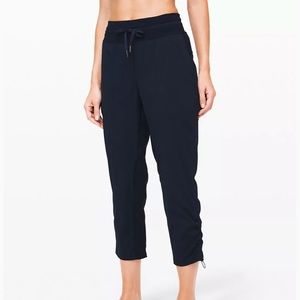 Lulu lemon crop dance pant elastic in EUC